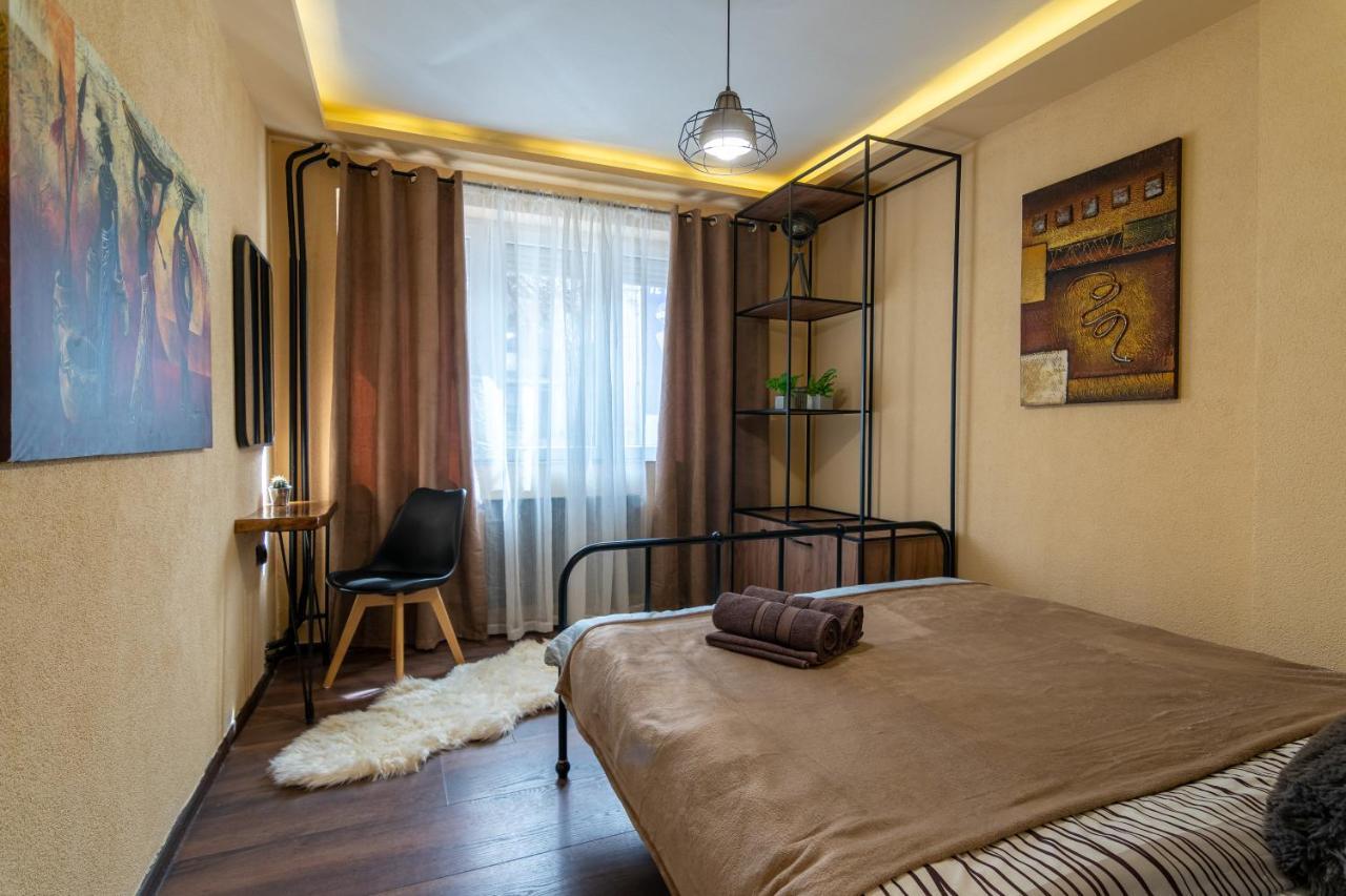 Downtown ǀ 2 Bedrooms ǀ Wifi ǀ Best Location Skopje Exterior photo